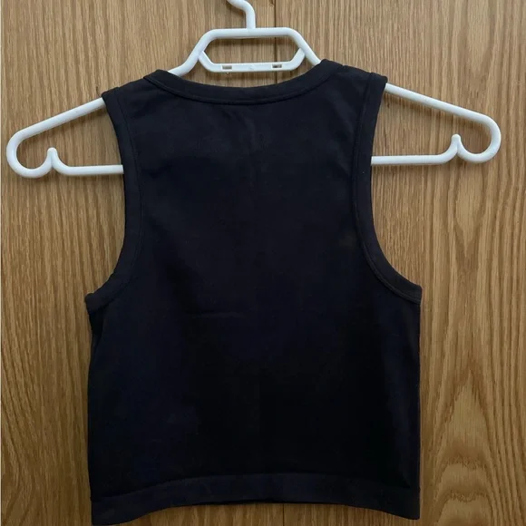 Garage Cropped Tank - Picture 2 of 3